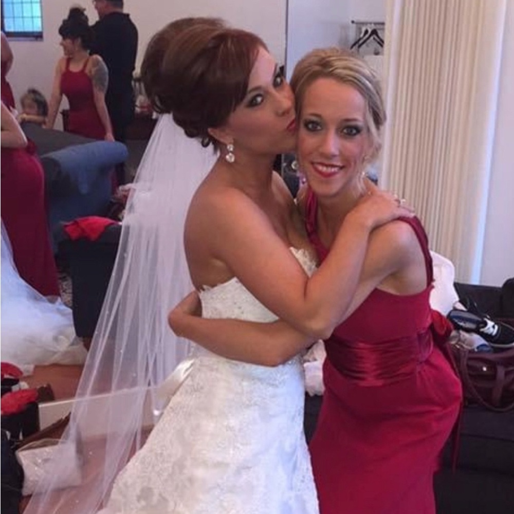 Princess Veils, Style Whisper Veil, knee length 48” no edge.